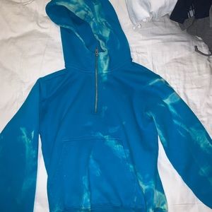 Aritzia TNA quarter zip hoodie